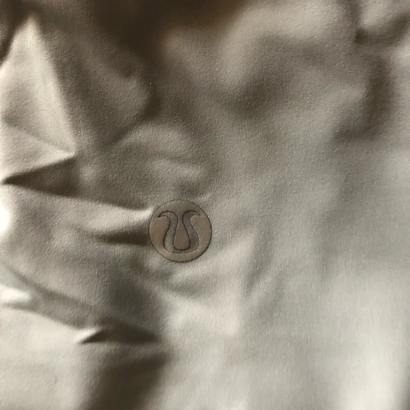 Lululemon Gloss Trim Run Super-High-Rise Tight 28" - Picture 6 of 10